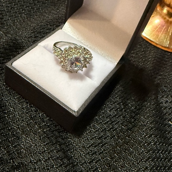 Elegant Silver plated Snowflake Women's Ring - Picture 6 of 6